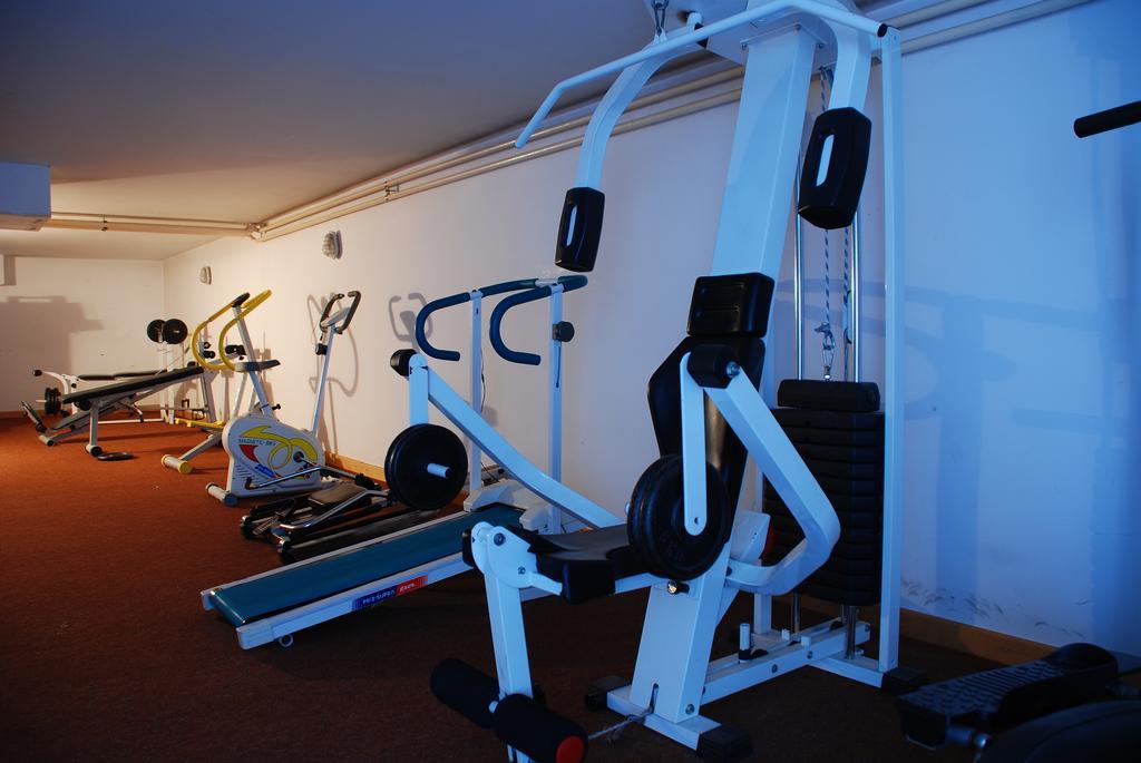 Hotel Imzit Dobrinja ซาราเยโว ภายนอก รูปภาพ